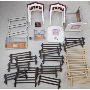 Schleich Horse Club Stable Paddock Set Kids OS Multi Color Fence Stall Parts Lot